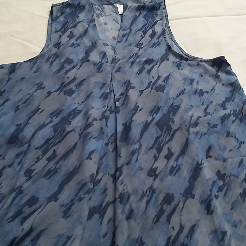 Womens Blouse - Picture 4 of 9